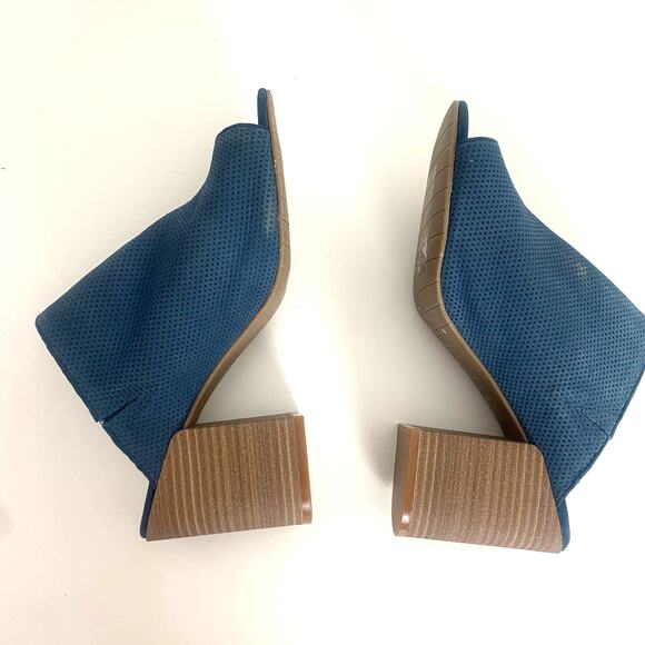 Kenneth Cole Reaction Indigo Blue Top Notch Perforated Chunky Heel Mule Size 8 - Picture 6 of 10